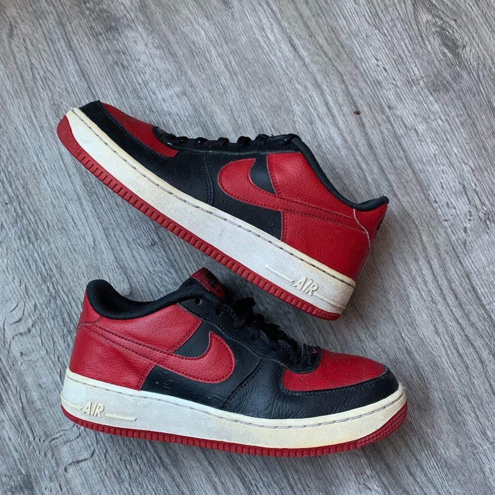 Nike Air force 1's (reverse gym red) vintage